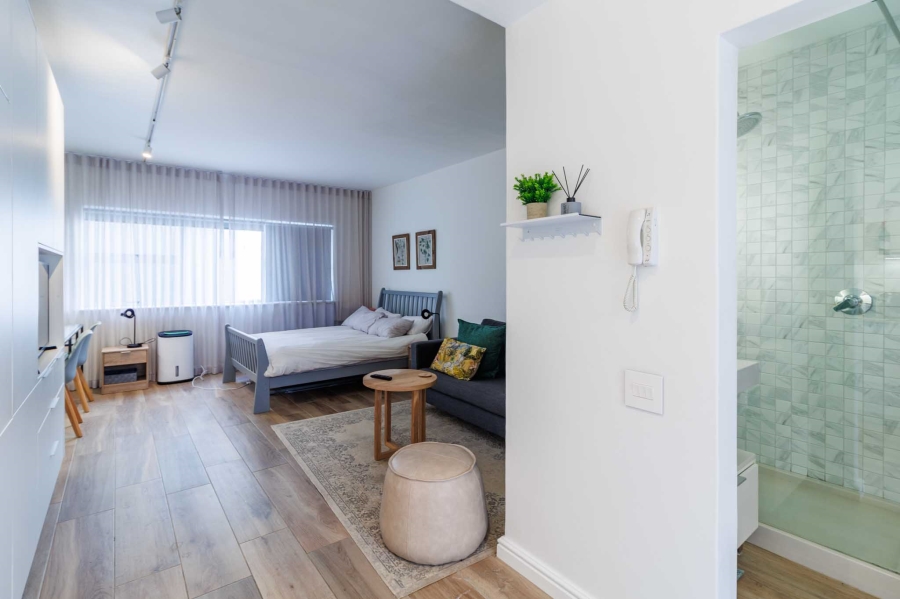 To Let 1 Bedroom Property for Rent in Mouille Point Western Cape